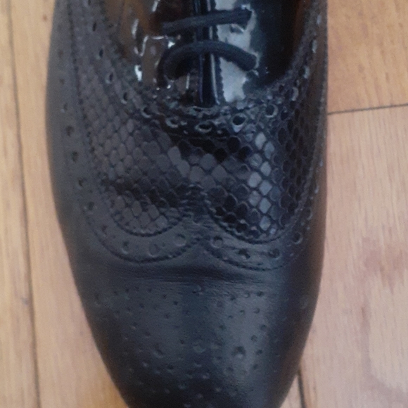 Closet clearance - Picture 3 of 6